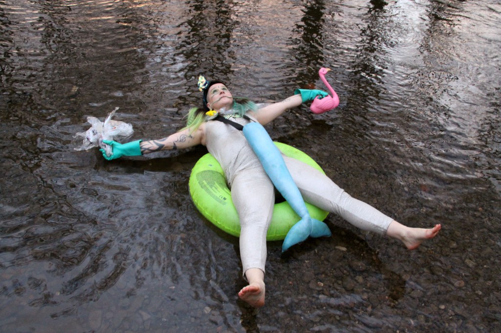 This image has an empty alt attribute; its file name is 1-1-2.jpg