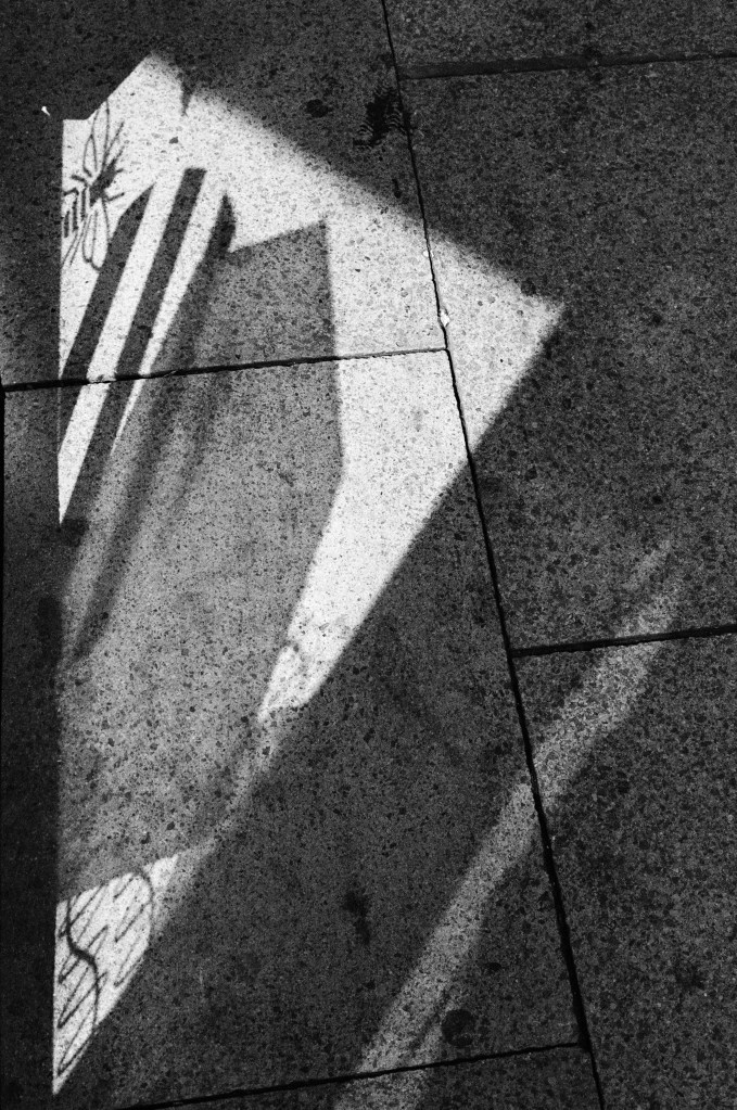 This image has an empty alt attribute; its file name is 000030600033.jpg